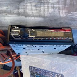 Pioneer Stereo