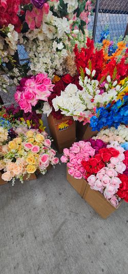 Assorted Artificial Flowers & Floral Bunches - Bulk Discount Lot