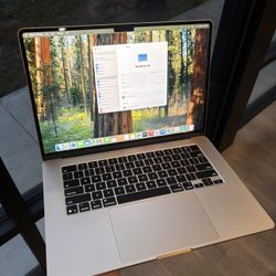 MacBook Air 2025 15inch M4 24gbram 512GB 
