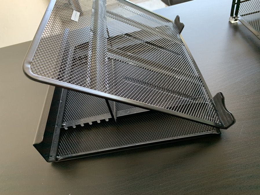 $3 laptop stand