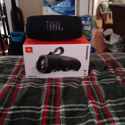 JBL CHARGE 6