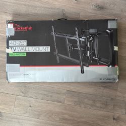 40 - 75” TV Mount (Full Motion)