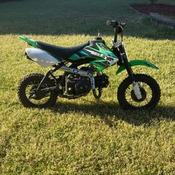 100cc Dirt bike Good shape 