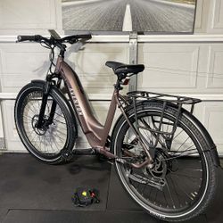 AVENTON LEVEL 3 STEP-THROUGH EBIKE