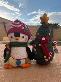 Christmas Knit Holiday Shelf Sitters Penguin & Xmas Tree Set Of 2 BN