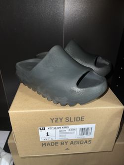 Kids Yeezy Slides