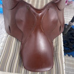 State line Tack English Saddle