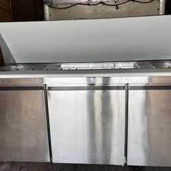 Refrigerator/nevera 72” 3 Doors/ 3 Puertas/Salad-Pizza