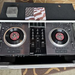 Newmarket Dj Turntable NS7 Including Case