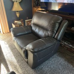 Leather Recliners (2)