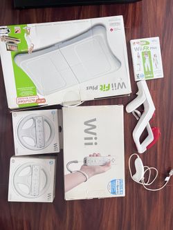 Wii System With Accessories 