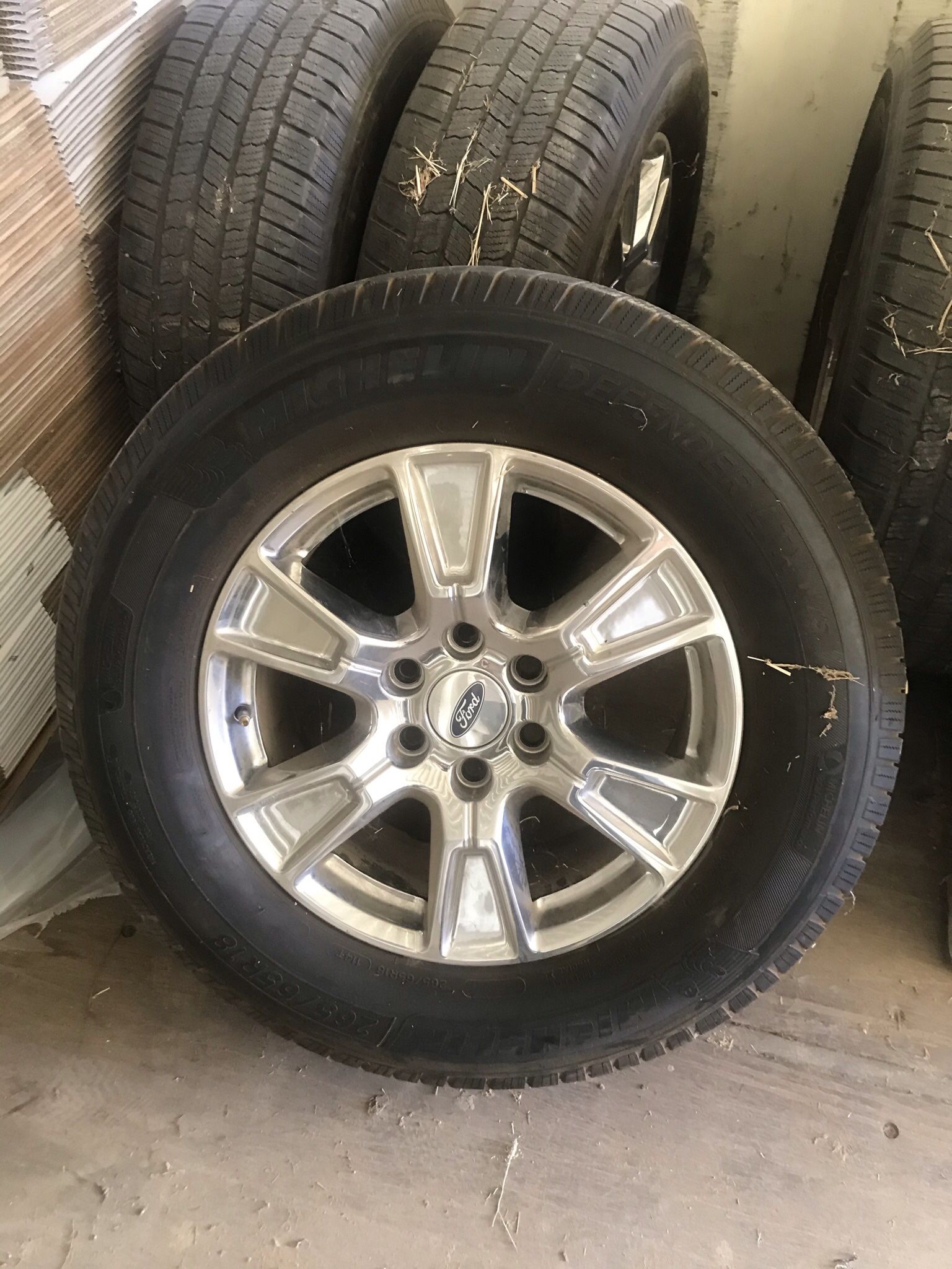 265/65/r18 Michelin Defender Tires And Wheels  Off A 2016 F150  