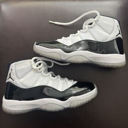 Air Jordan 11 Concords (2018)