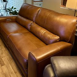 Beautiful ITALIAN LEATHER, British Tan, Power Reclining Sofa