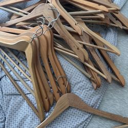 40 Packs Of Wooden Clothe Hangers