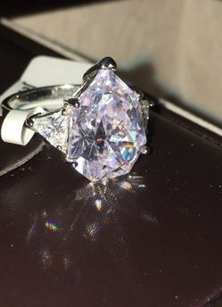JTV exclusive size 9 Huge ring