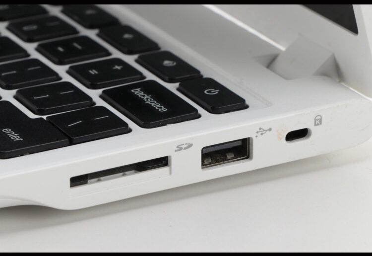 Acer C720P-2457 Chromebook Laptop with Power Adapter, 2015