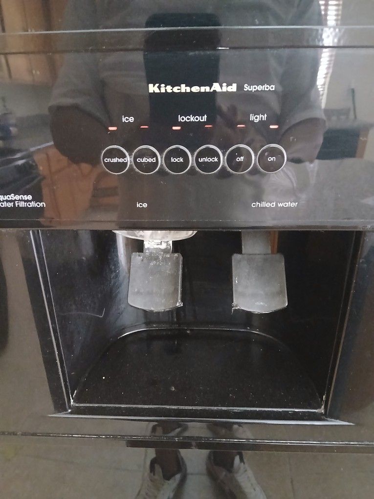 Kitchen Aid Frigerator