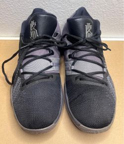 Nike Kyrie Flytrap II – Black / Dark Grey (Men’s Size 11)