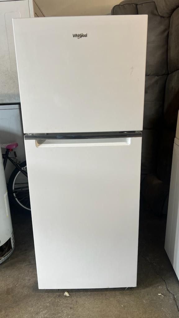 Whirlpool Refrigerator 