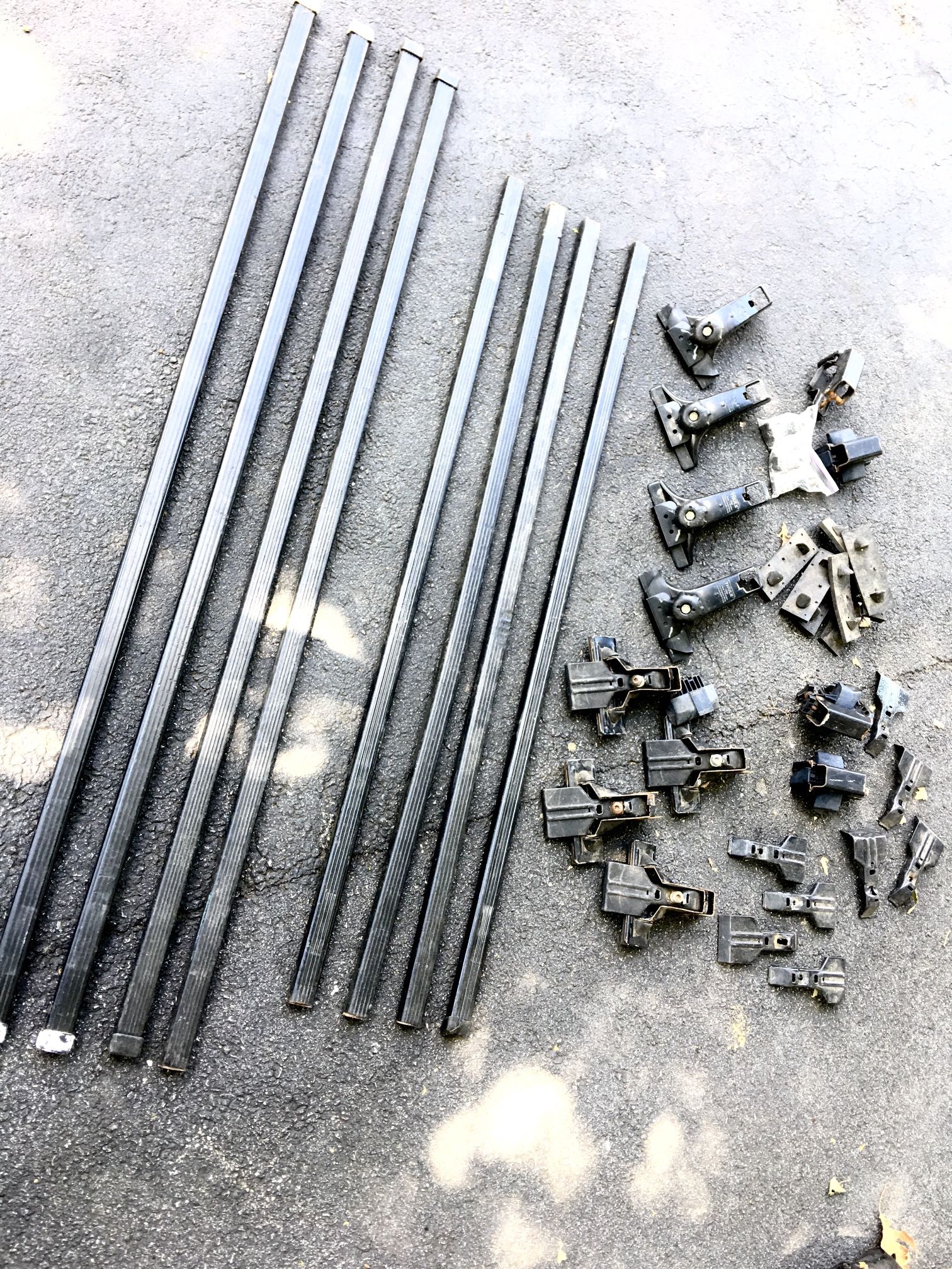 Offers??? Thule Roof Rack Bars And Feet - REDUCED $