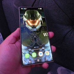 Samsung Galaxy S24 Ultra – 256GB unlocked