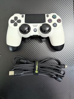 SCUFF Infinity 4PS Pro controller with cable