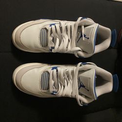 Jordan 4s