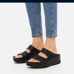 NEW FitFlop Leather Sandals Size 7