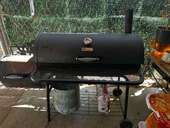 Charcoal grill