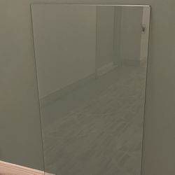 Like-New!! HEAVY, CLEAR TEMPERED GLASS TABLETOP (approx 40-50 lbs.), Mid-Size (41.5" x 21.5") - posted price is firm. 