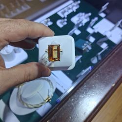 13.49ct Emerald Cut Citrine In 14k Yellow Gold Setting