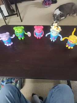 2010 DreamWorks Home animated movie alien 6 figure lot