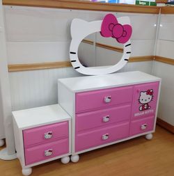 Hello Kitty bedroom set
