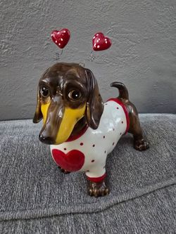 Brand New Blue Sky Ceramics Valentines Heart Dachshund Figurine 8" x 8"