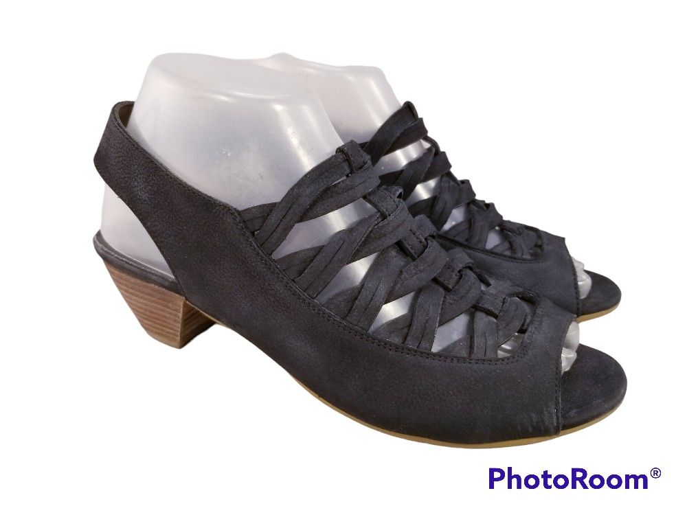 PAUL GREEN WEAVED WOVEN LEATHER BLACK SANDALS WOMEN SIZE 5.5/8
* PRICE IS FIRM*