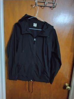 Black Zip-Up Hooded Avia Windbreaker.  XS