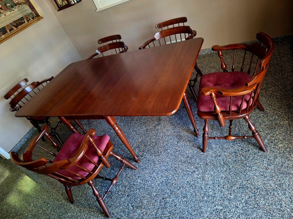 Antique Dinning Table Set