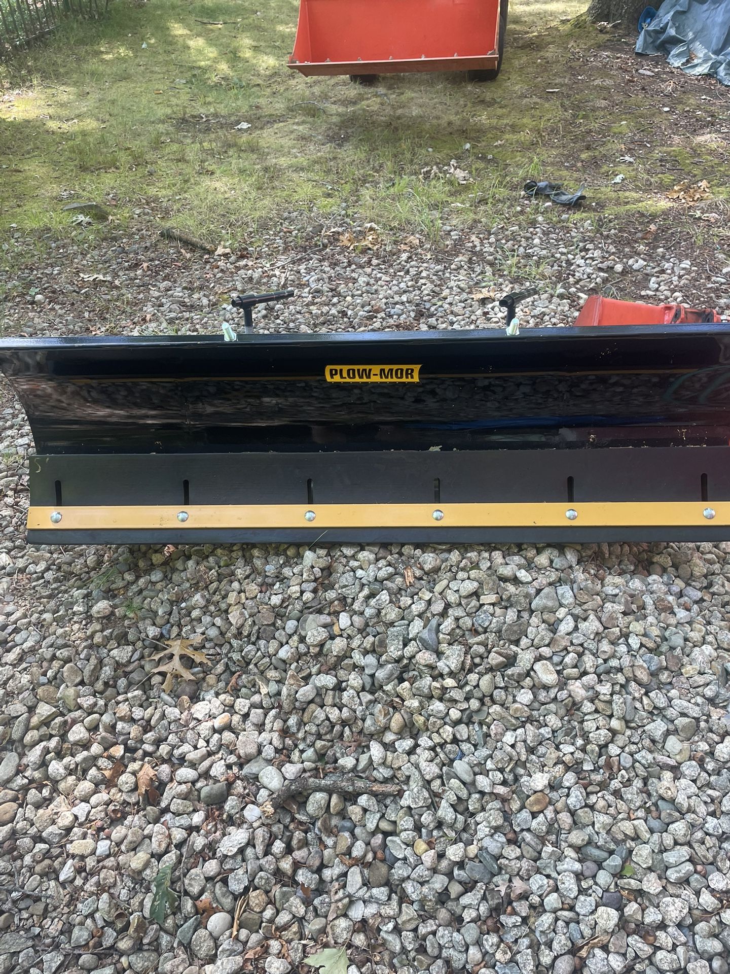 Snowplow with Rubber Cutting Edge