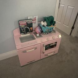 Girls Play Kitchen - Wood 