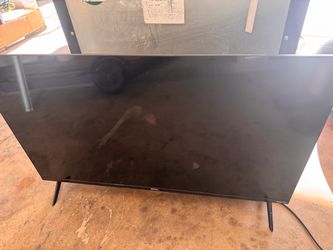 ONN Roku Smart TV Flat Screen