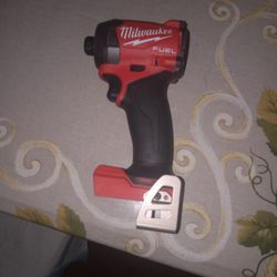 New Milwaukee M18 Fuel 4th Generation  1/4 Hex Impact Tool Only 