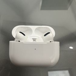 AirPods Pro 2 w/ Accessories