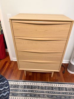 Dresser 4 Drawers - Oak - Article Brand