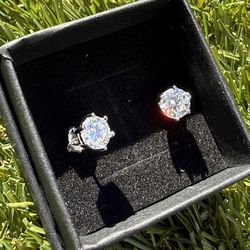 VVS1 Moissanite Earrings1.0 ct