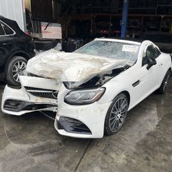 Parting Out! 2019 Mercedes SLC300 For Parts!