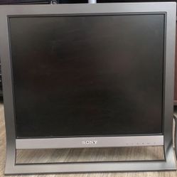 Sony 17" Flat Panel LCD Computer Monitor