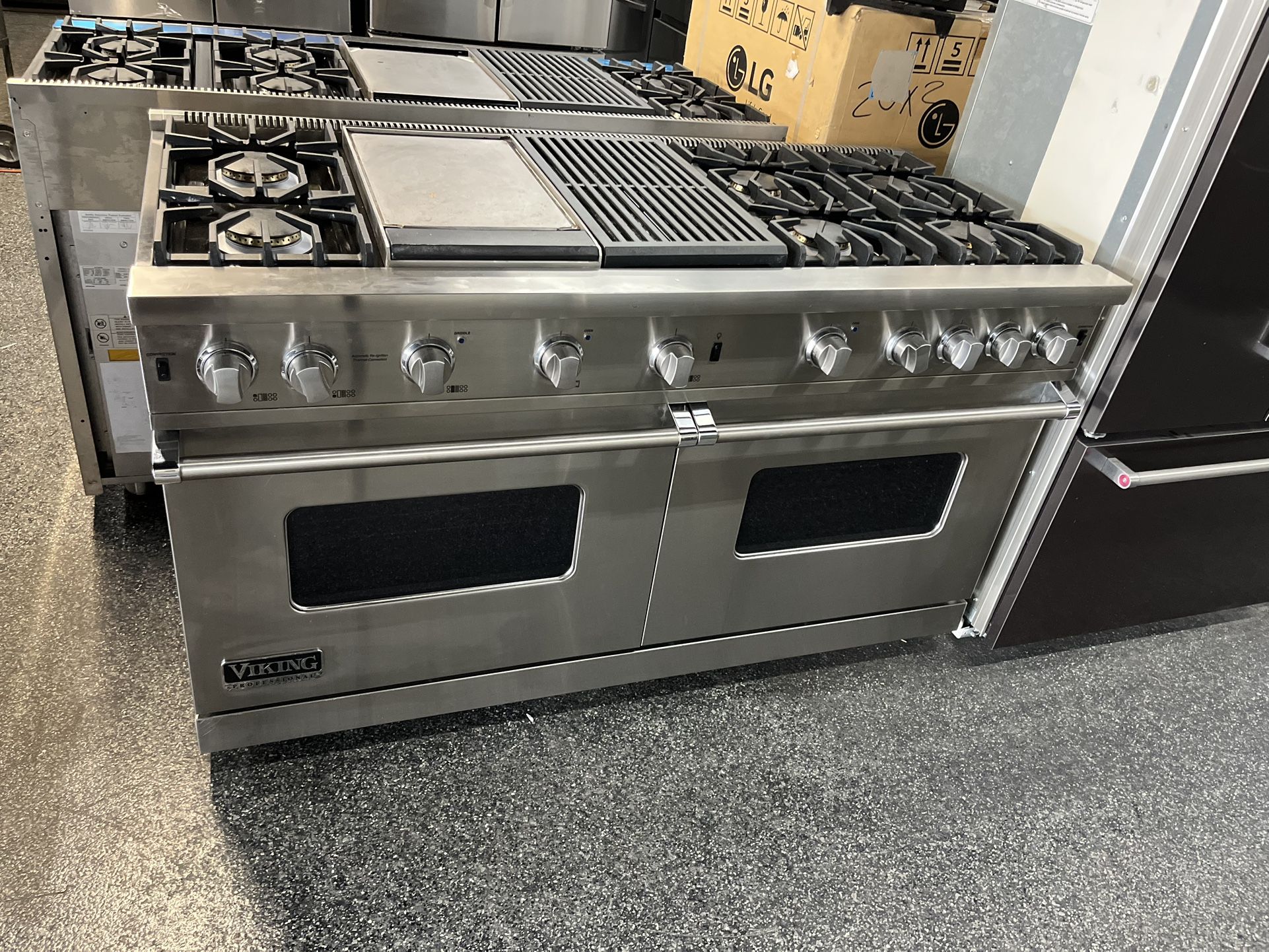 Viking Stainless Steel 60” Range Stove 6 Burners Grill GAS