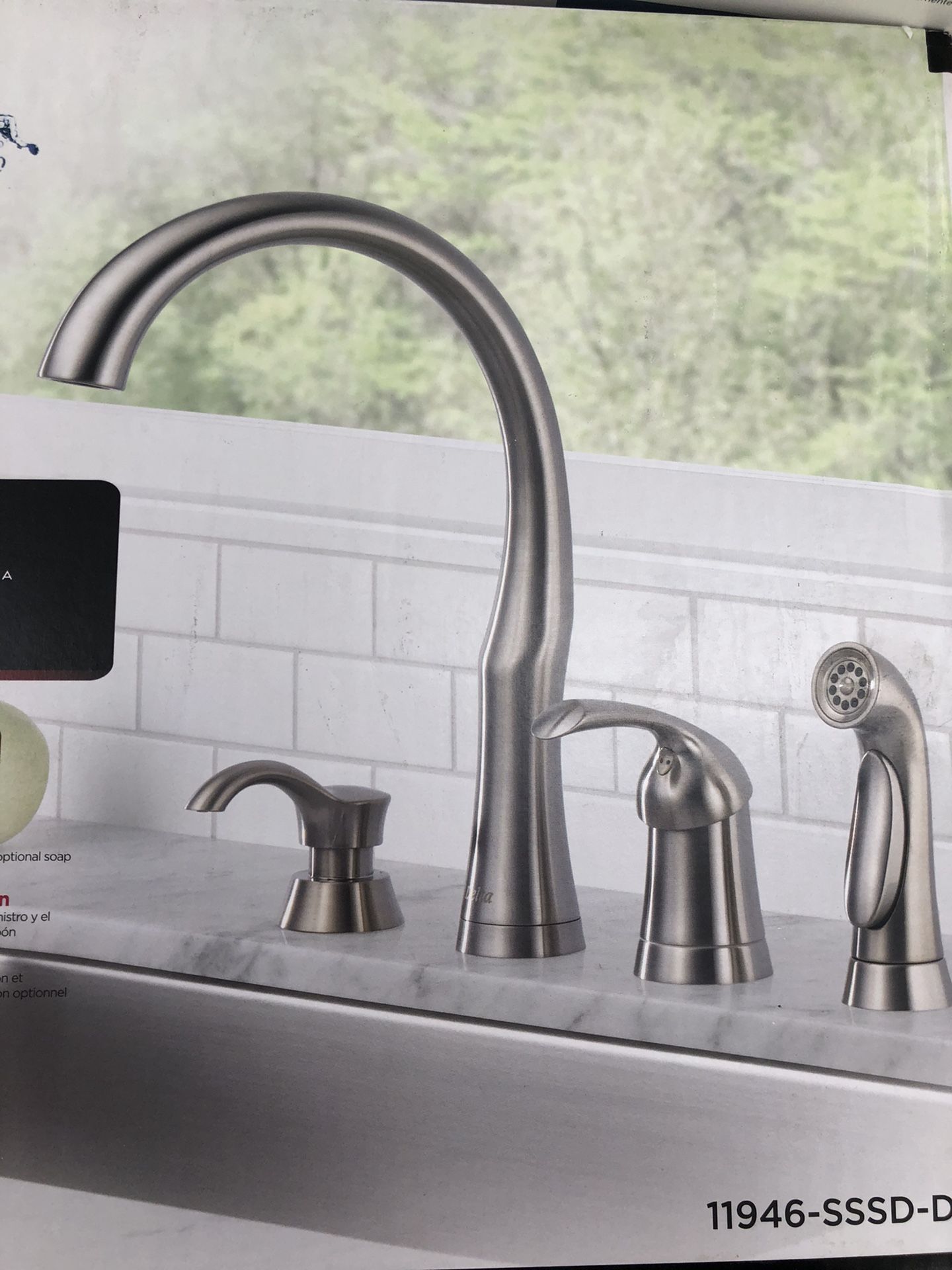 Delta Bellini stainless single handle deck-mount low-arc handle kitchen faucet