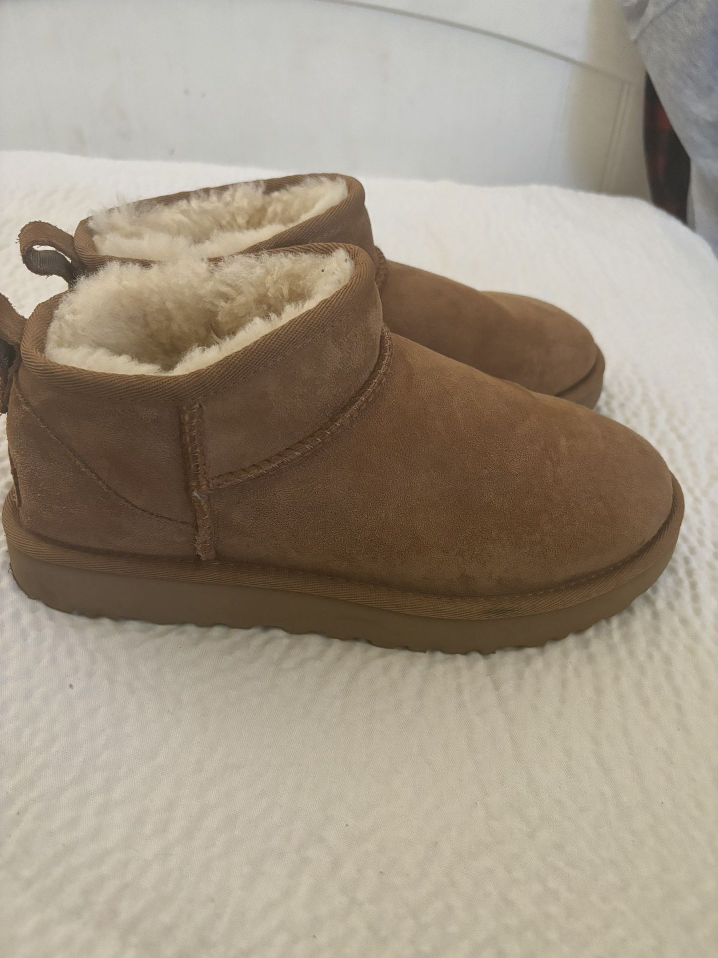 brown mini uggs
